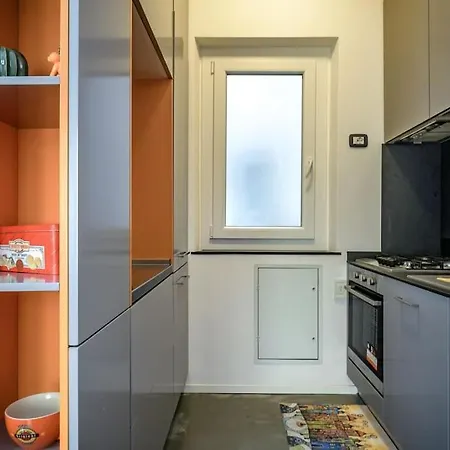 Isonzo15 Gaslini - Genovainrelax *